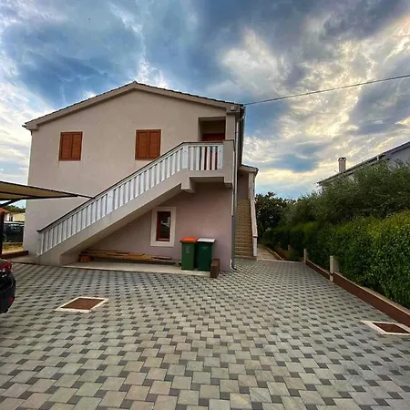 Daire Apartman Danijel Sveti Filip i Jakov